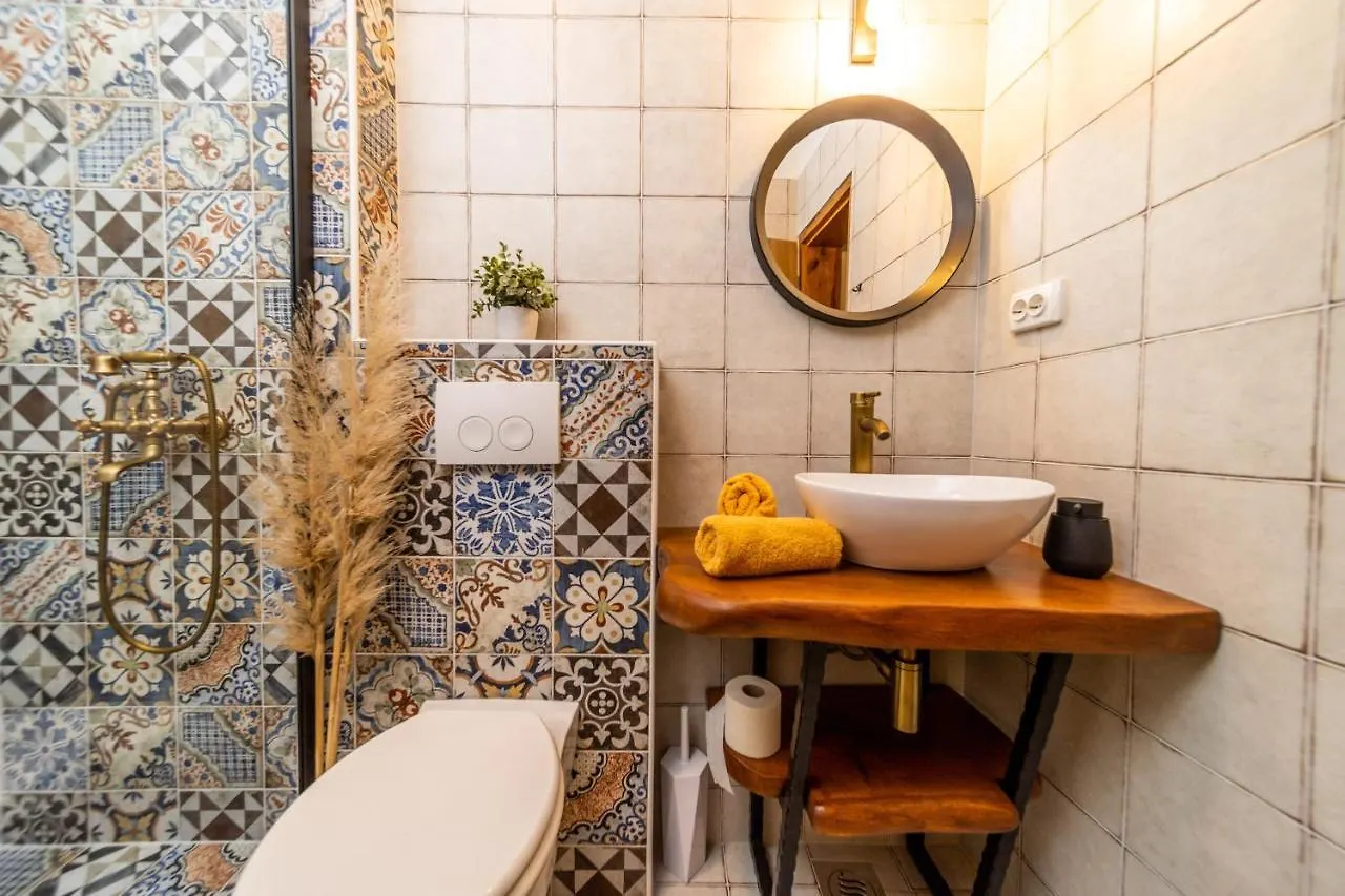 Holiday home Rezidencija Galileja Villa Mundanije