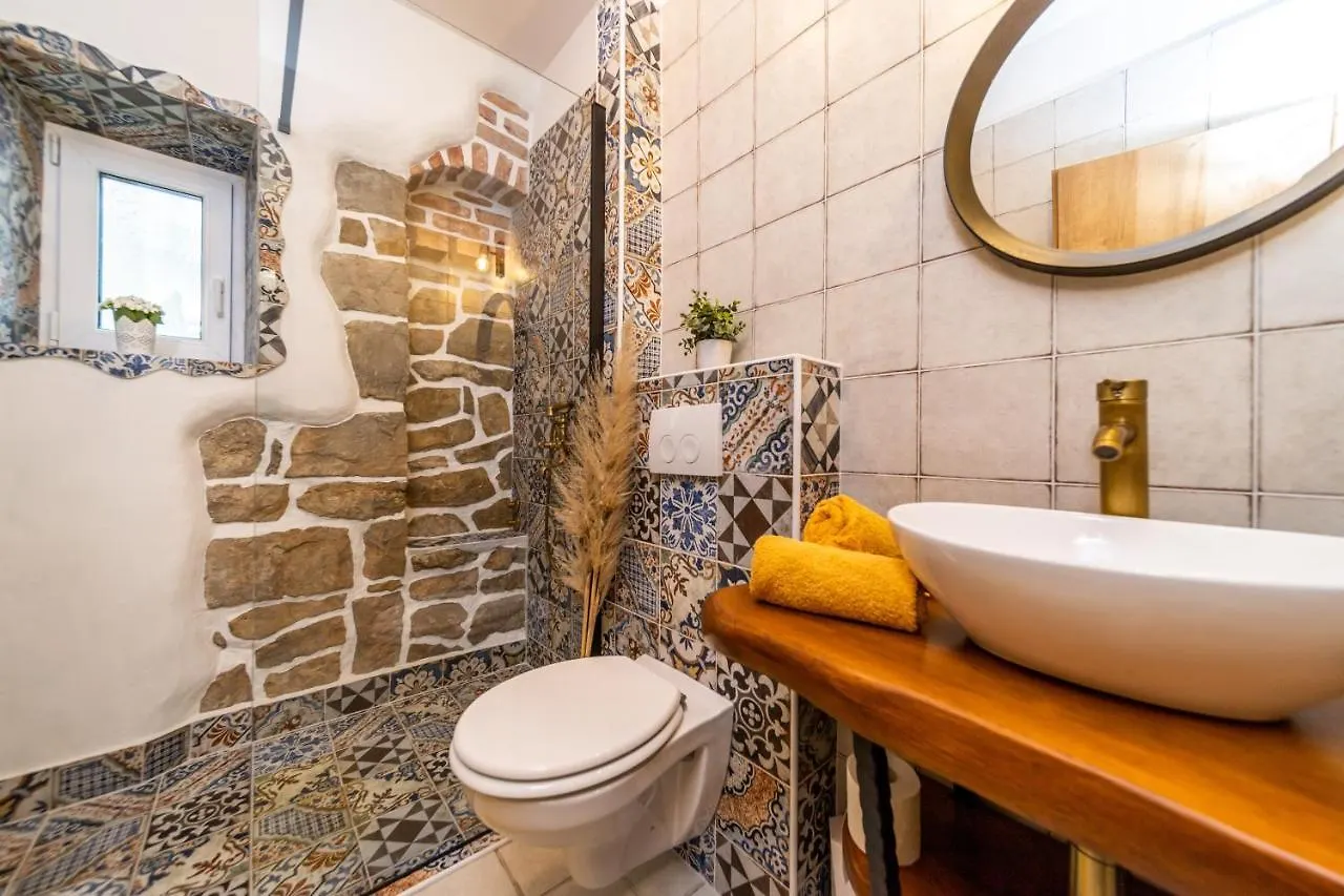 Holiday home Rezidencija Galileja Villa Mundanije